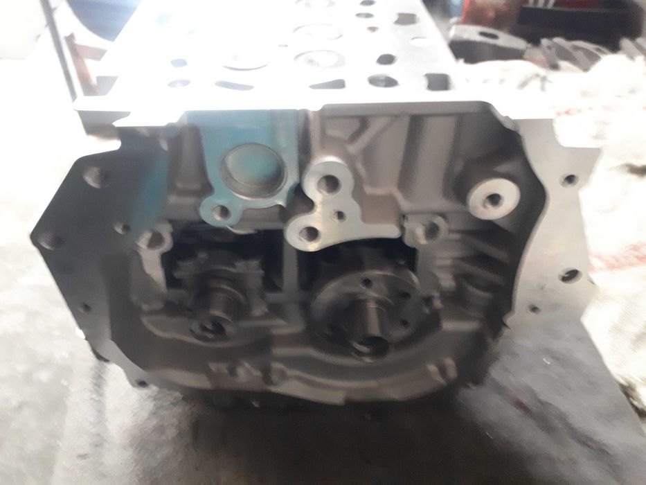 Głowica Nowa renault 2.0 dci trafic vivaro OPEL cdti fiat talento