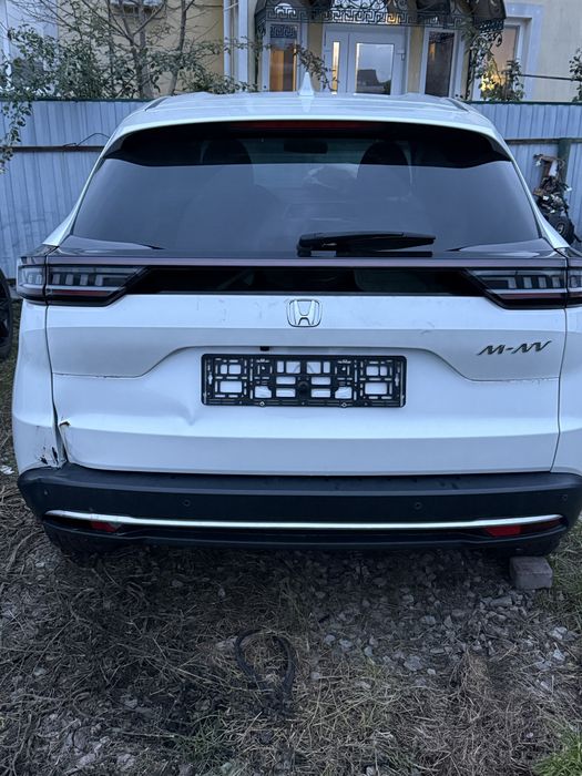 Кришка багажника honda mnv