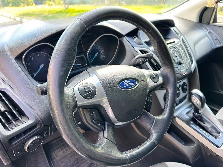 Ford Focus комплектация SE