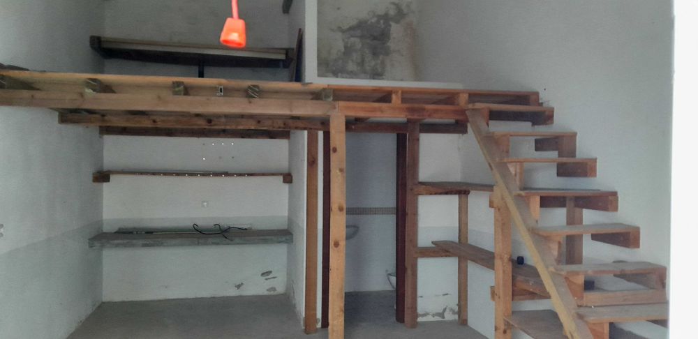 Garagem/ Armazém
