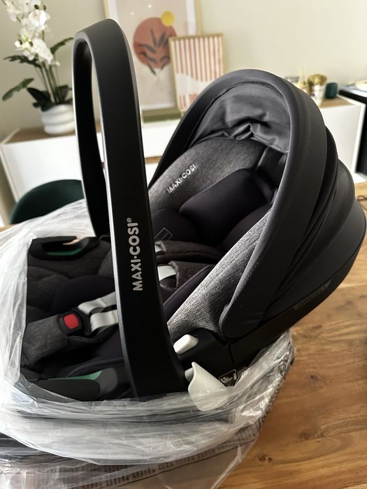 Maxi-Cosi Pebble 360 Pro + Base FamilyFix 360 + Adaptadores