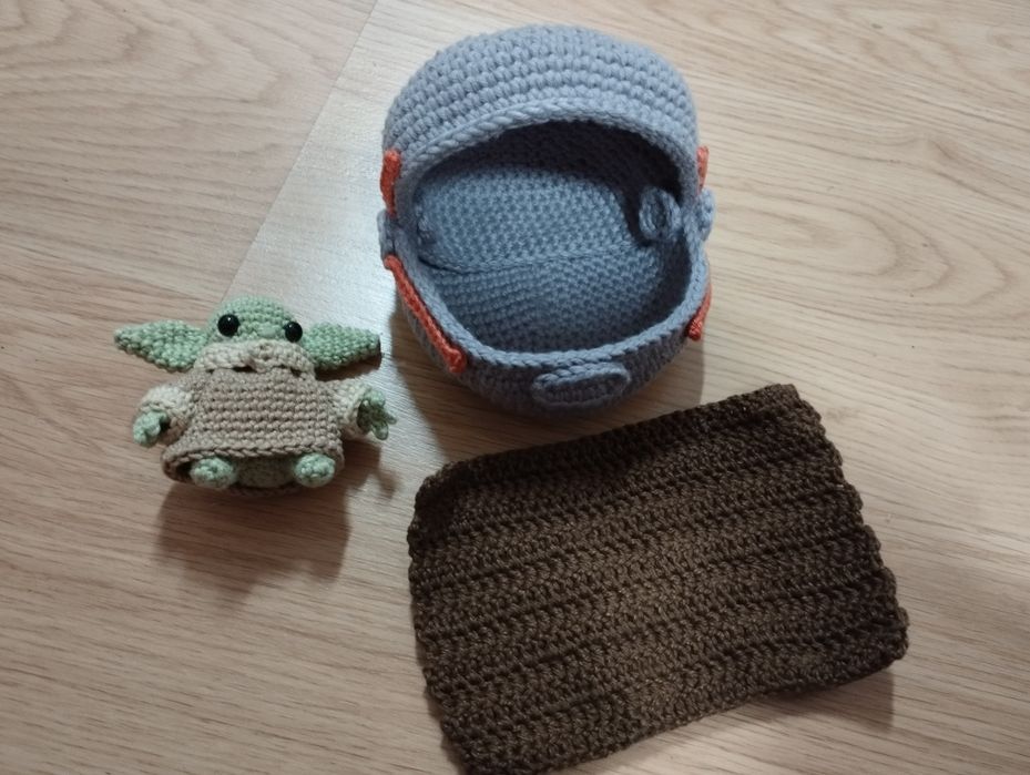 baby Yoda e nave star wars