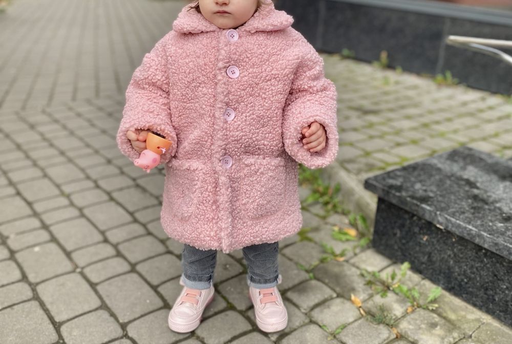 Шубка на дівчинку пальто на дівчинку куртка