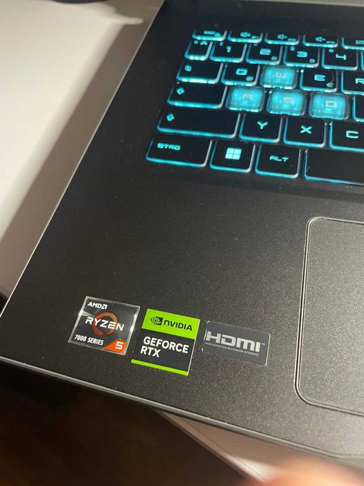 Ігровий ноутбук MSI Thin A15 B7UC