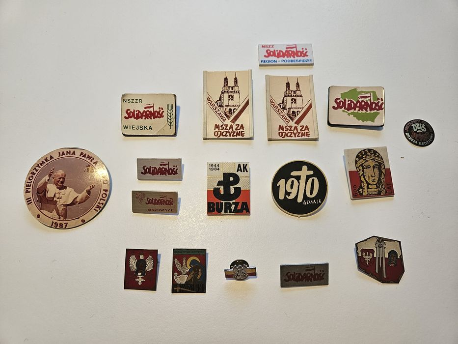 Wpinki, piny - okres PRL, Solidarność, Jan Paweł II/JPII