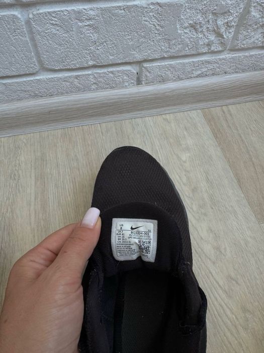 Кросівки Nike Revolution 5