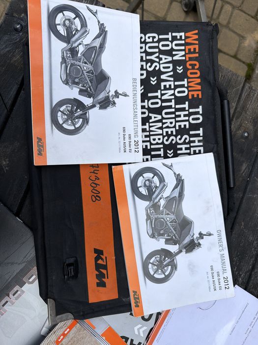 Ktm 690 duke 2012 ksiazki serwisowe komplet