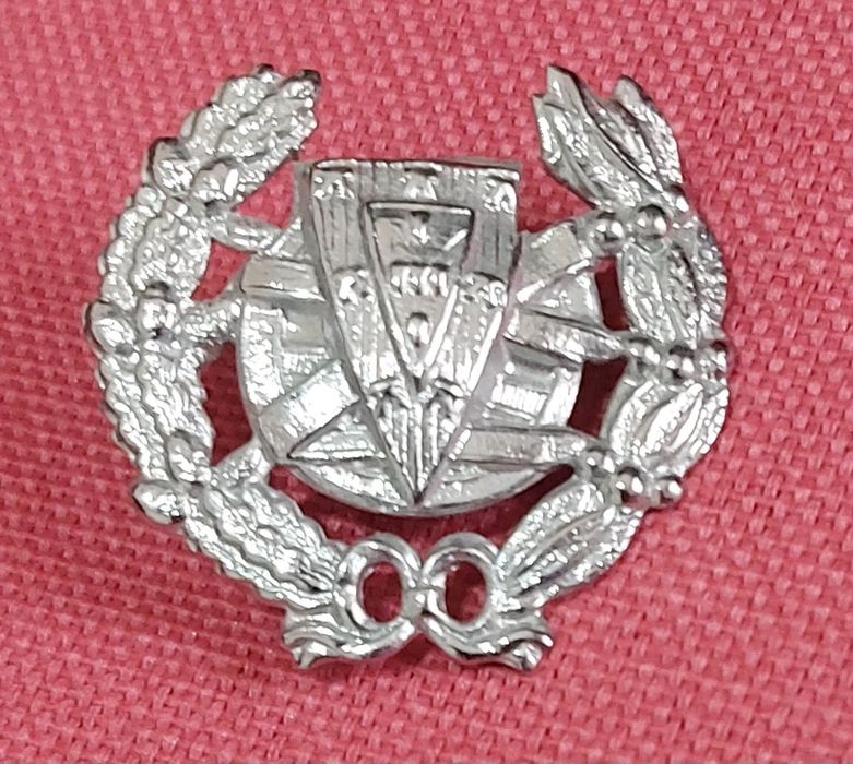 Crachá, Emblemas militares