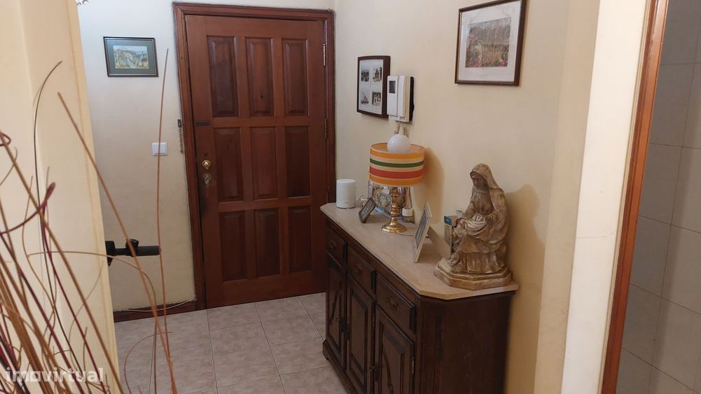 T4 com Garagem Box e Varandas | Zona Premium de Braga