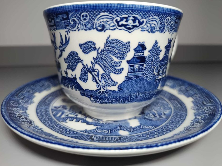 Chávena Johnson Bros - Padrão Willow Azul