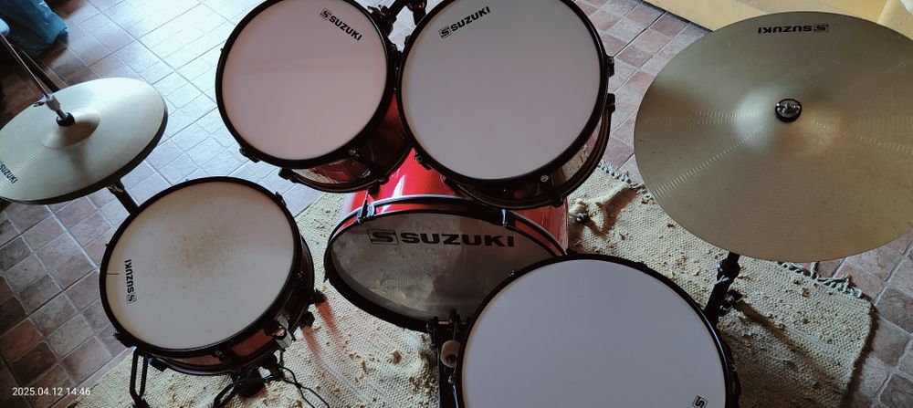 Bateria musical Suzuki