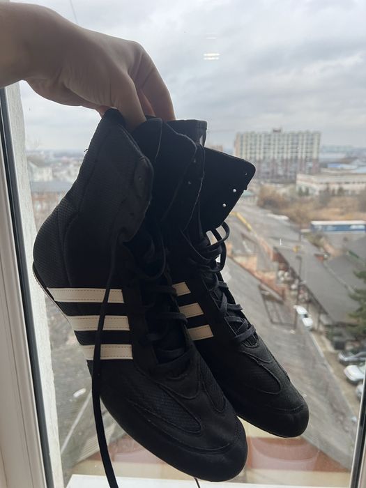Боксерки adidas 45