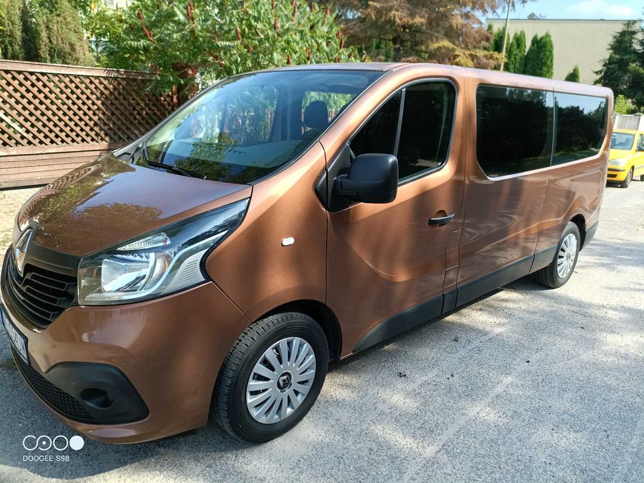 Bus 9 osb Renault Trafic 3 wynajem - Kielce