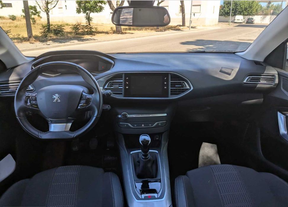 Peugeot 308 1.5 BlueHDi Allure Pack