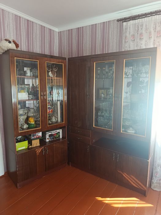 Продам диван,меблі