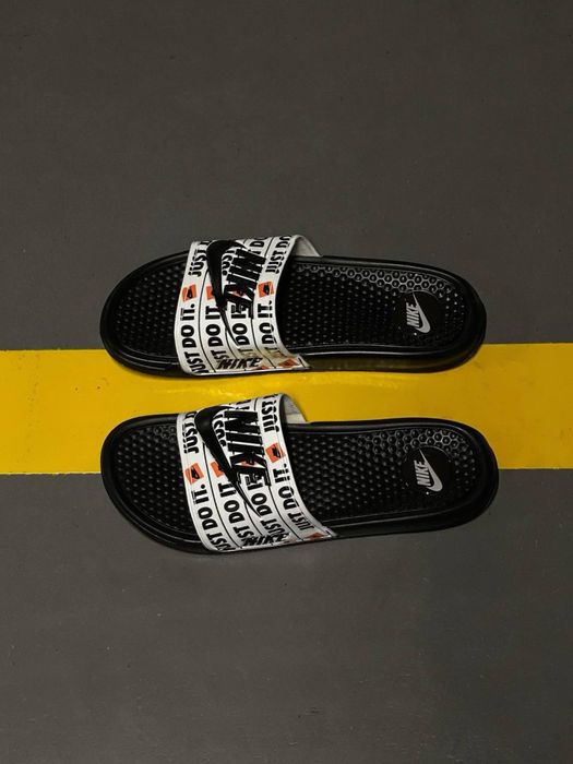 Модні  капці Nike шльопанці Найк на щодень 41-45р