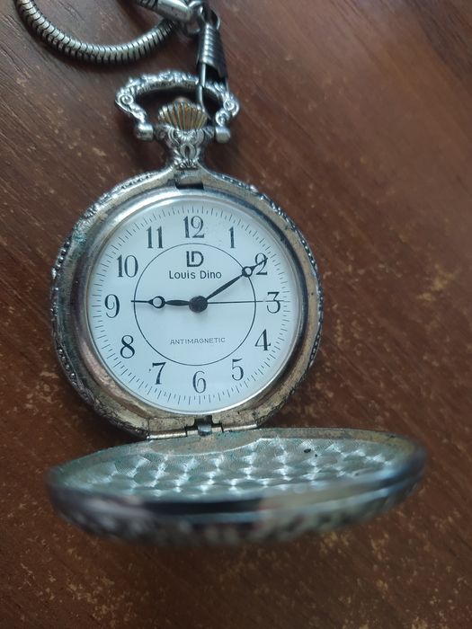 Годинники сучасні і часів  СССР