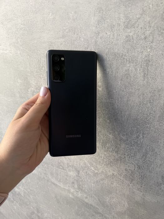 Samsung Galaxy S20 FE 6/128 в хорошому стані!  Гарантія 30 днів