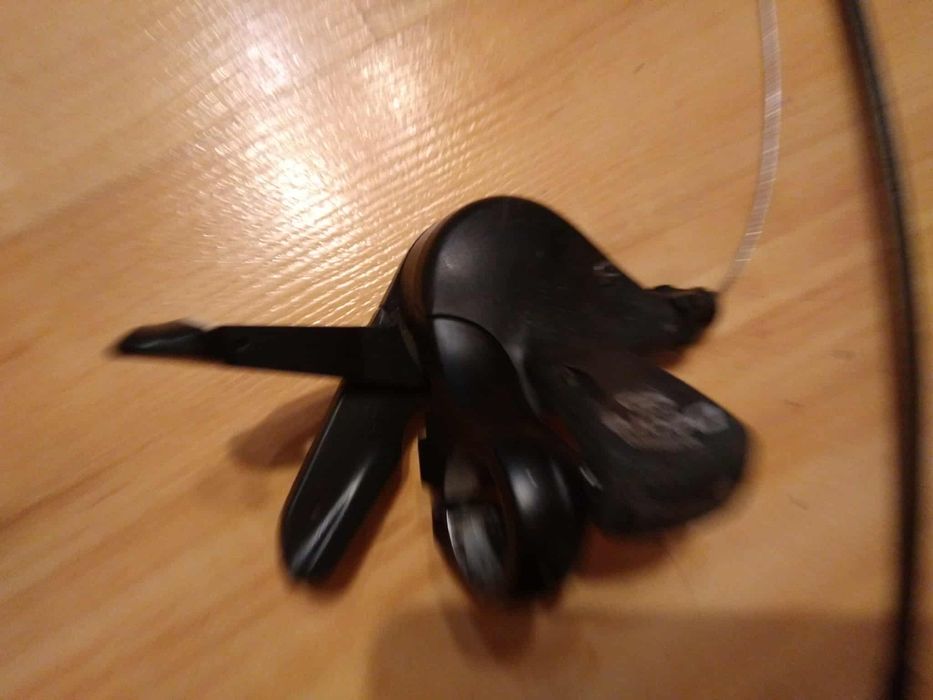 Prawa manetka Shimano Deore SL-M511.