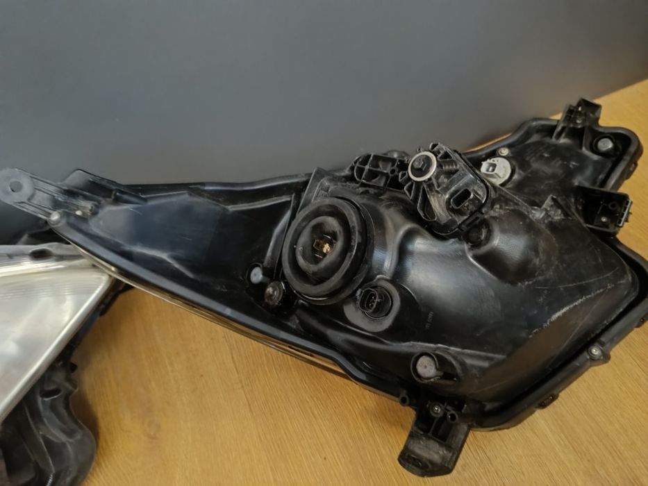 Lampy przednie toyota Verso s, versos, reflektory