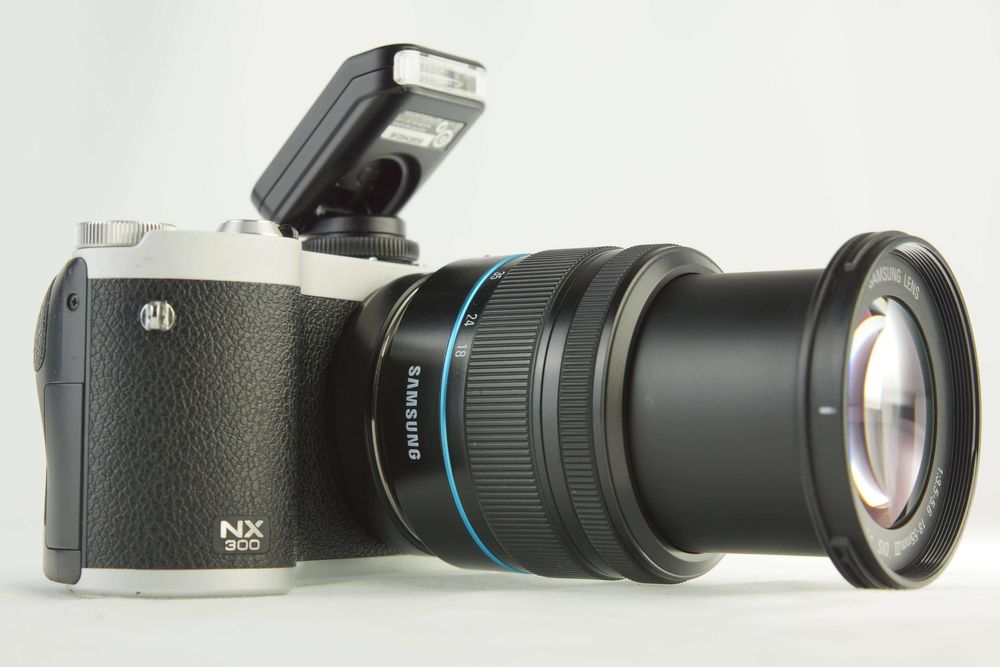 Aparat SAMSUNG NX300 20.3Mpx + 18-55mm III OIS 3.616 zdj. Gwarancja FV