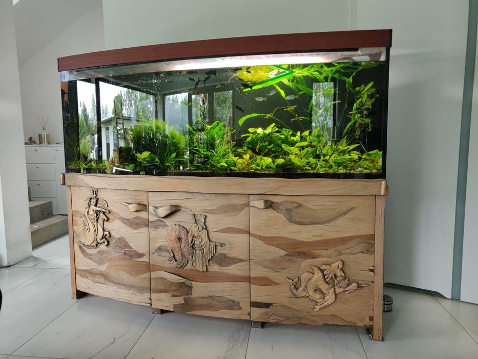 Sprzedam akwarium 700 litrów