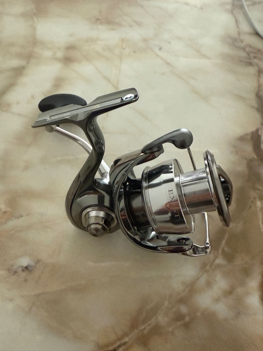 Kołowrotek Daiwa 22 EXIST LT 4000D