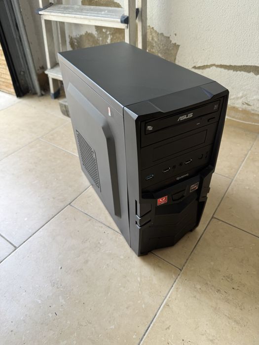 Caixa computador com leitor cd