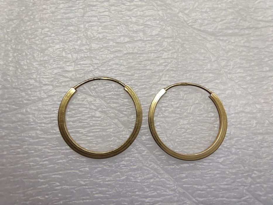 Kolczyki złote 585 waga 0,62g średnica 17mm komis Madej Tarnów