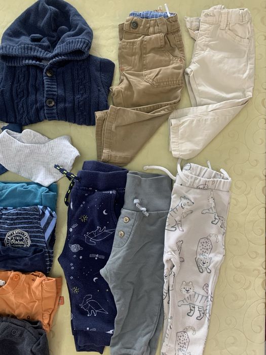 Saco de roupa menino 6-9m (52peças)