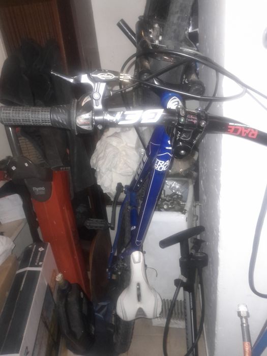 Vendo bicicleta de topo aluminio titanium 200€