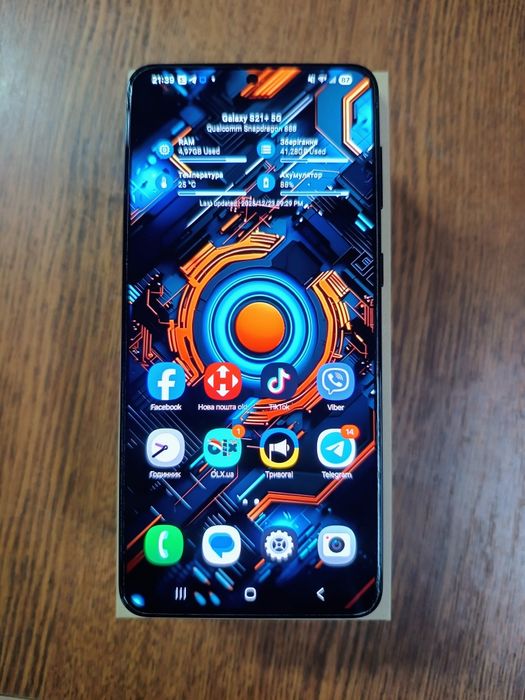 Samsung galaxy S 21 plus 8/128