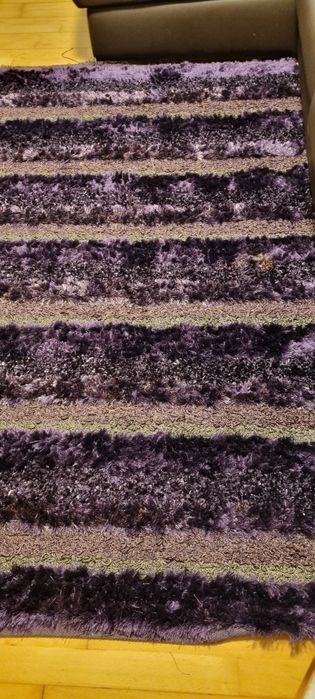 Tapete de pelo alto 210 x 140 cm -75 €
Tapete de pelo alto 210 x 140 cm -75 €