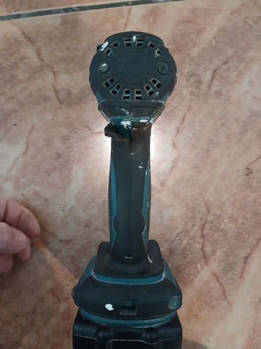 Makita e mais 1 bateria extra