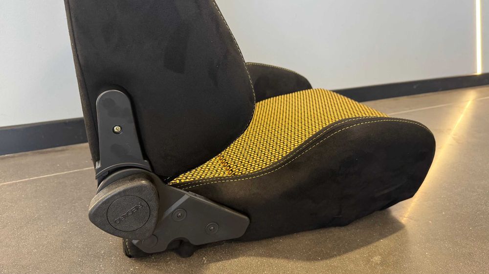 Baquer tipo Recaro Preta e Amarela