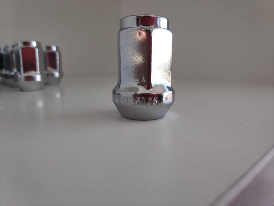 Porcas/ Lug Nuts 4x4 12x1.25 Nissan