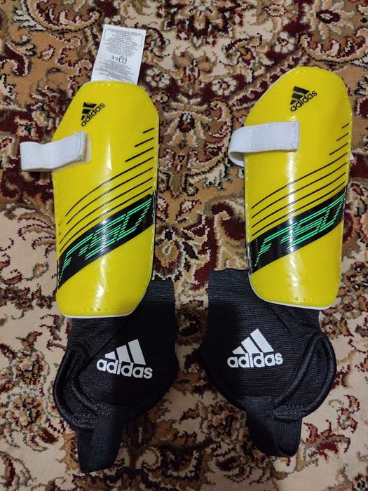 Футбольні щитки із захистом на кісточці Adidas F50 Replique Shinpads
