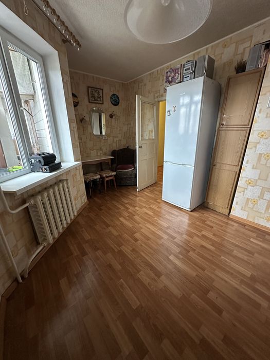 Продам 2-х ком Левобережный -3 ,пр.Мира Караван