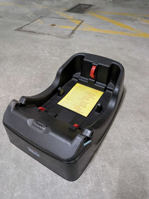 Carrinho Chicco Activ3, alcofa e base auto-fix para carro