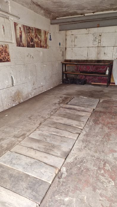 Продам гараж на Республиканской центр города