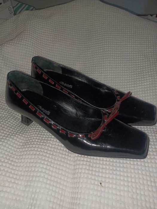 Eleganckie buty na niskim obcasie skórzane roz. 38