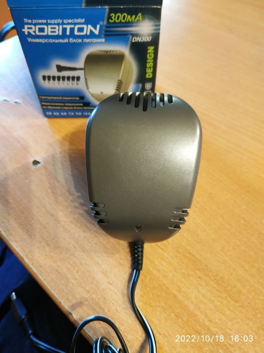 Блок Питания Robiton DN300 универсальный регулируемый.