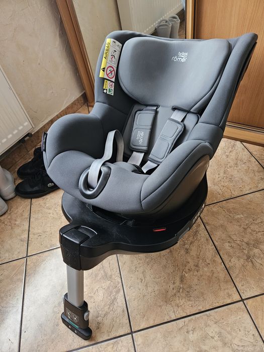 Fotelik Britax Romer Dualfix M i-size premium do 18 kg