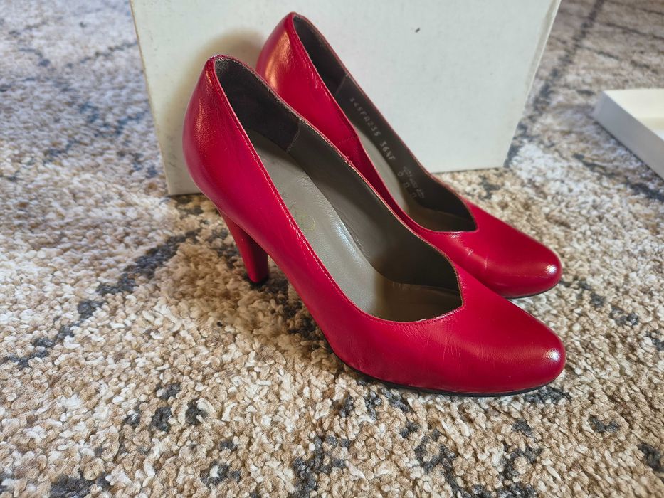 Buty czerwone na obcasie Ryłko 36,5