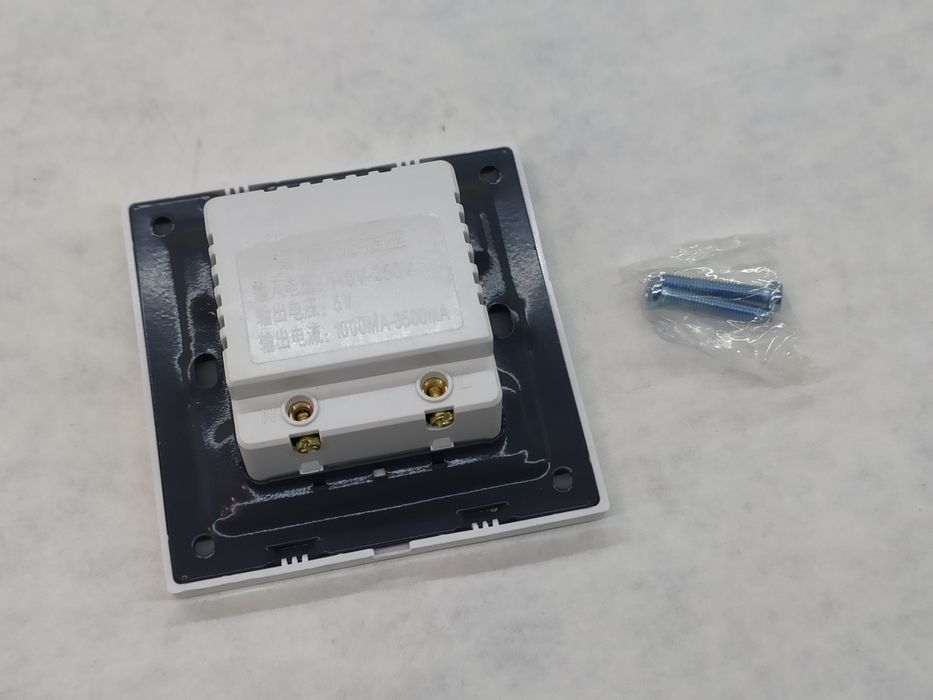 Розетка USB 4 порта 5 вольт 3500mA