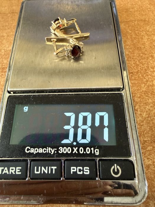 Золотий набір з гранатами