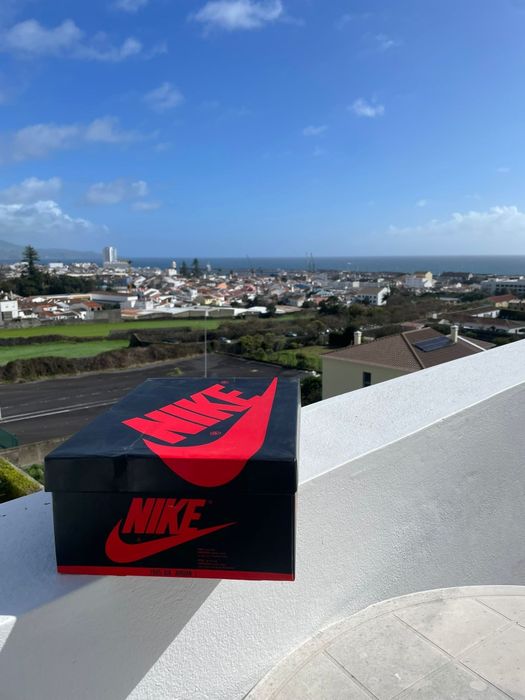 Air Jordan 1 High OG 'Spider-Man A cross The Spider-Verse'
