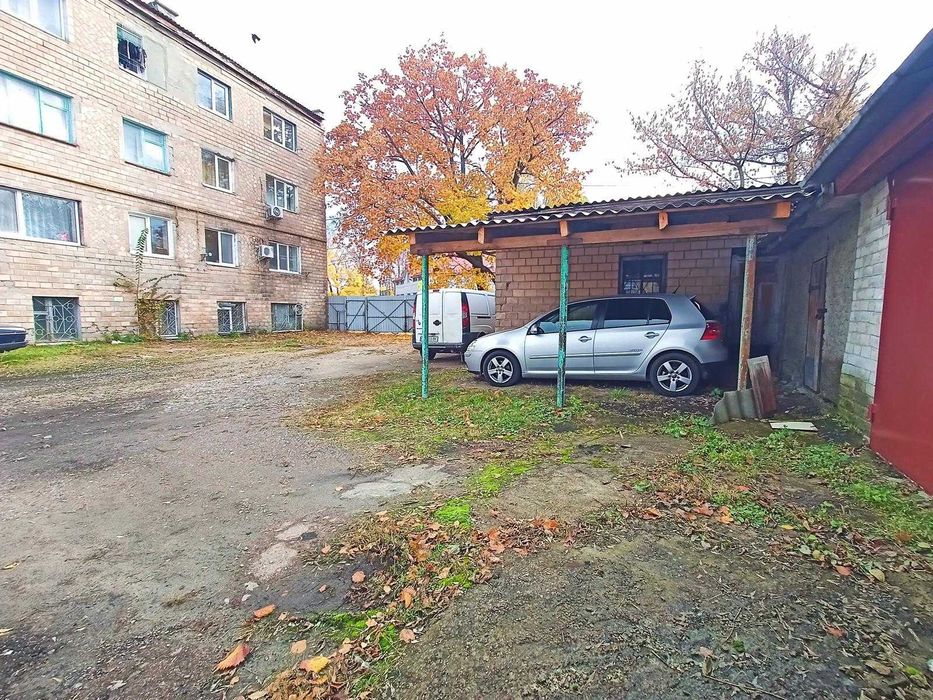 Продам приват. капітальний гараж по Любецькій 60А, р-н Нова Подусівка.