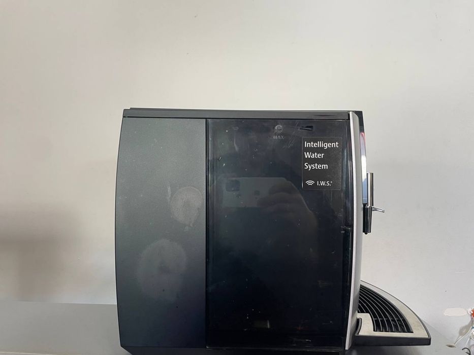 автоматична кавомашина Jura E6 Platin