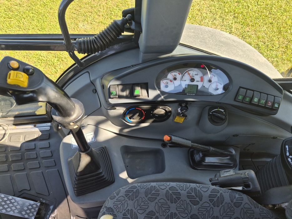 Koparko Ładowarka New Holland B110C